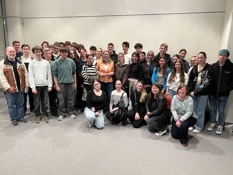 Leininger Gymnasium zu Besuch im Deutschen Bundestag