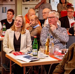 Mehr über den Artikel erfahren Wahl zur Direktkandidatin für den Wahlkreis Neustadt-Speyer